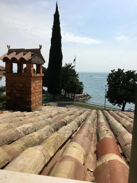 Welcome Traveller Merlo Nero Apartments Garda