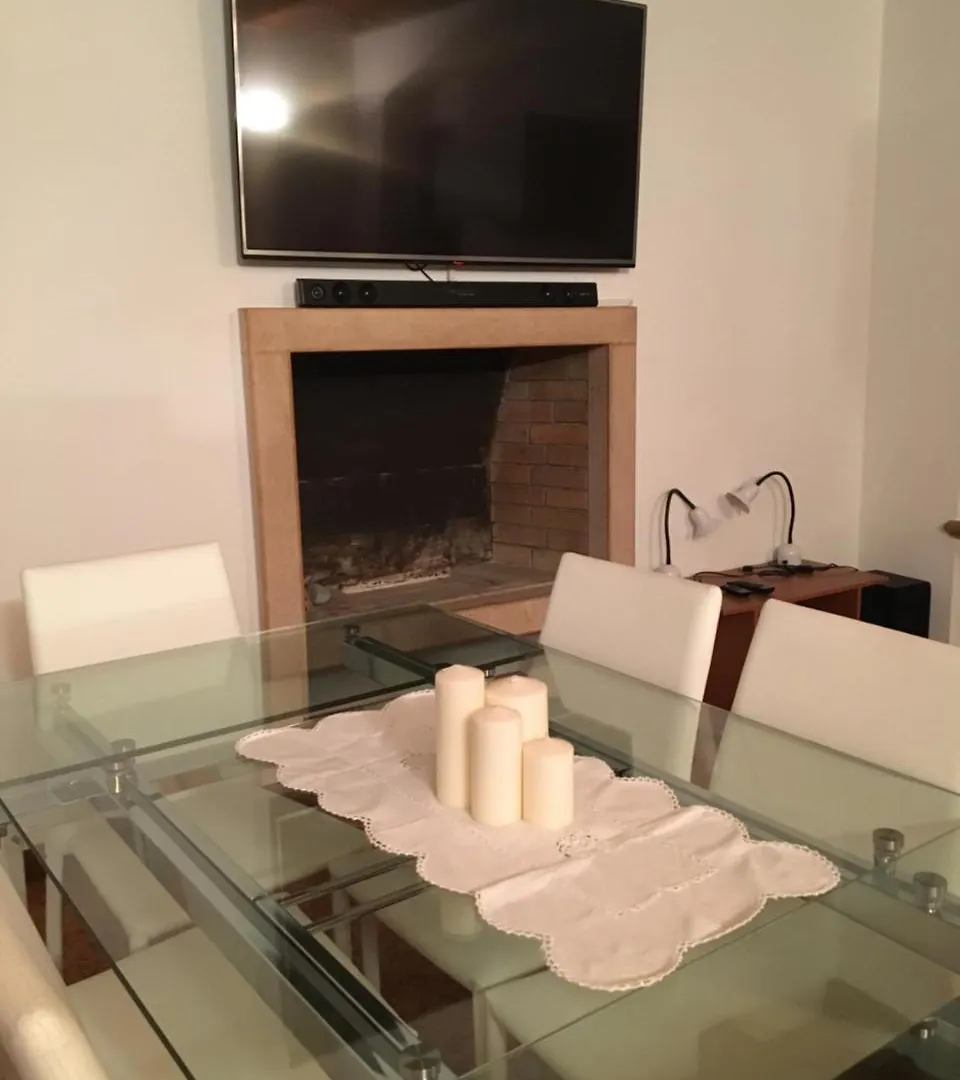 Welcome Traveller Merlo Nero Apartments Garda   Garda (Verona)