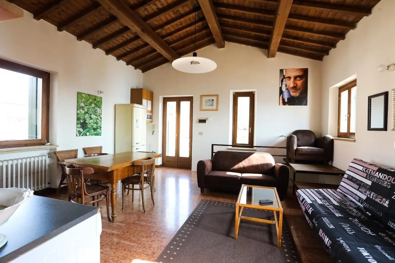 Welcome Traveller Merlo Nero Apartments Garda  0*, Garda (Verona) Italien
