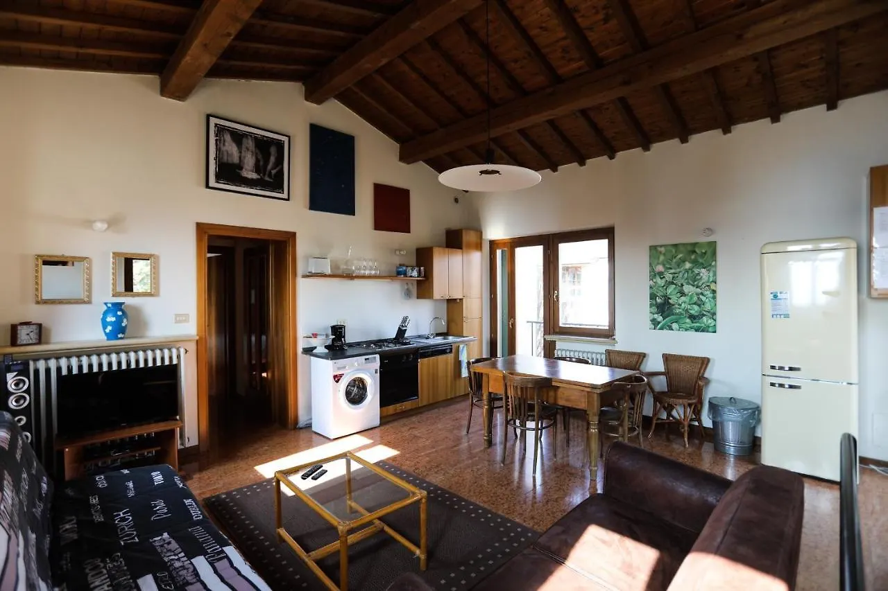 Welcome Traveller Merlo Nero Apartments Garda